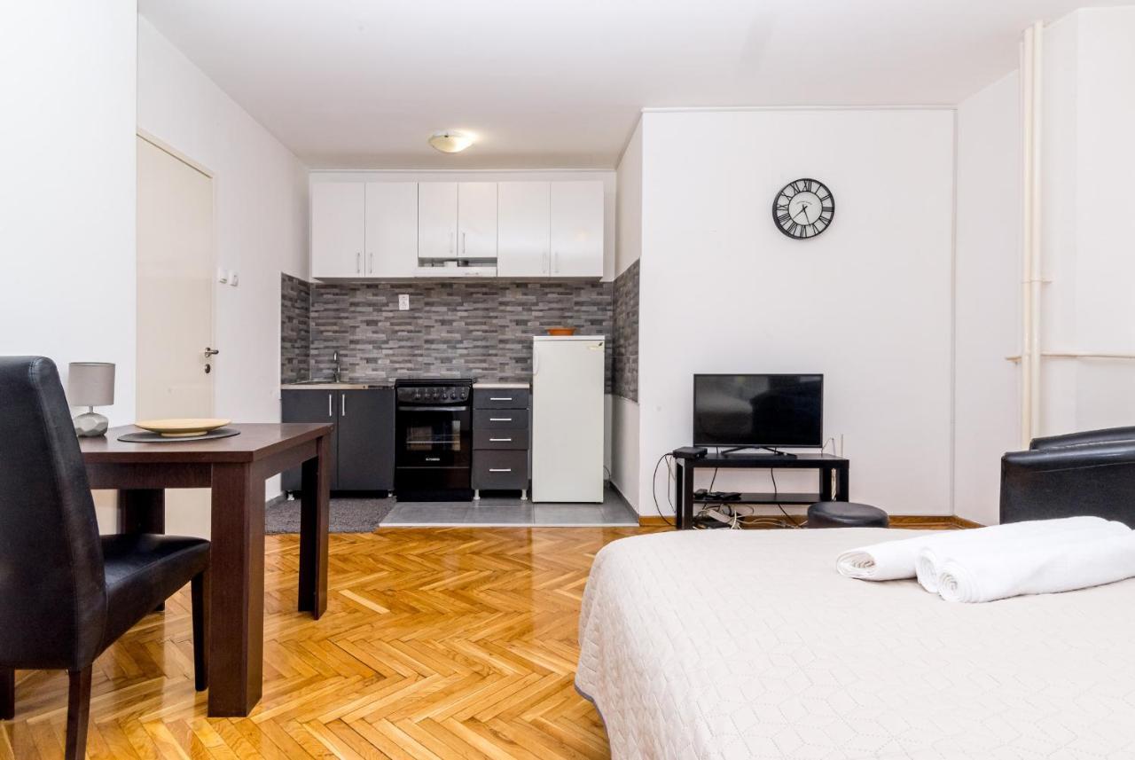 Apartman Pionir Belgrade Exterior photo